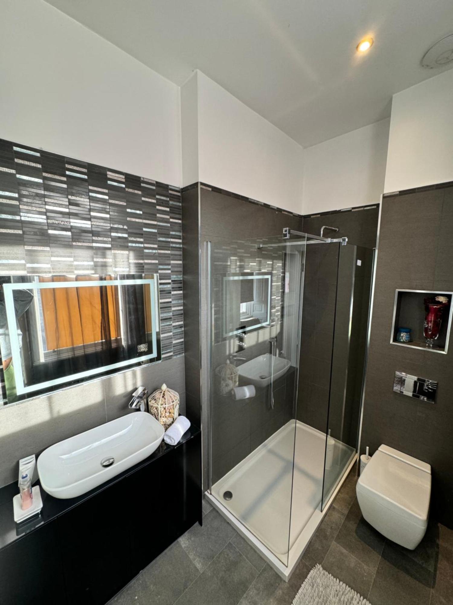Luxury Family Room With Private Bathroom In The Heart Of Edimburgo Exterior foto